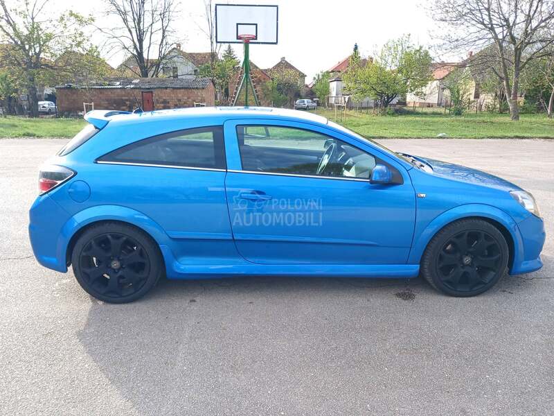 Opel Astra H 