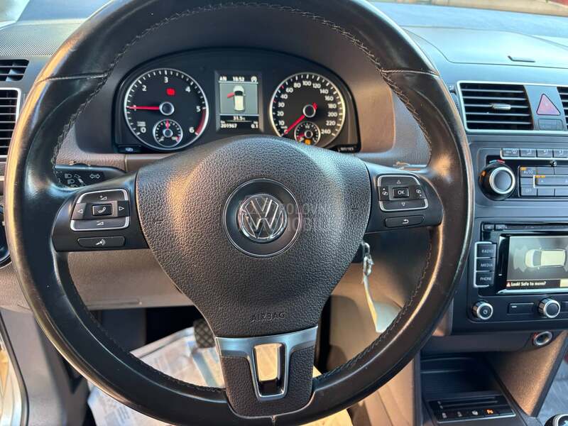 Volkswagen Touran 2.0 TDI NAV