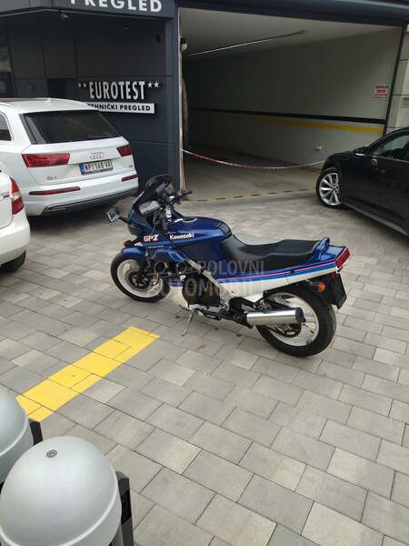 Kawasaki GPZ 500 s