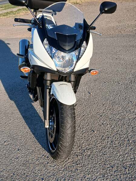 Suzuki Bandit 650 S A2