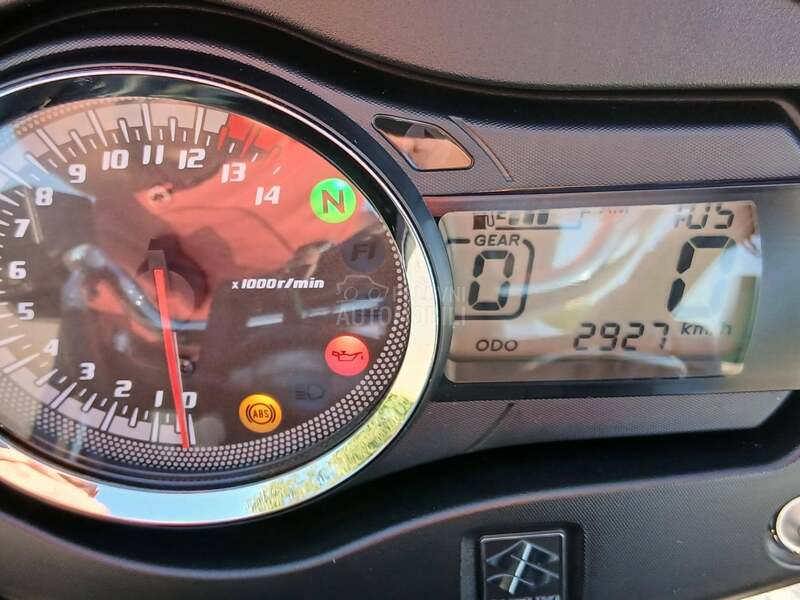 Suzuki Bandit 650 S A2