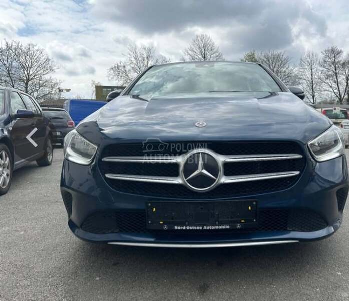 Mercedes Benz B 180 1.5