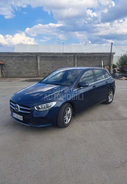 Mercedes Benz B 180 1.5