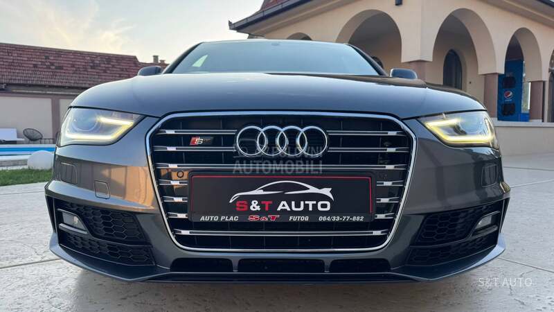 Audi A4 2.0TDI/SLINE/LED/NAV