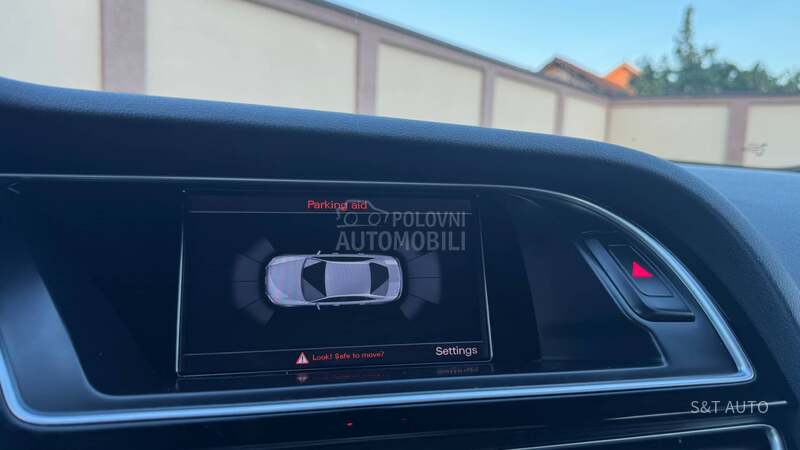 Audi A4 2.0TDI/SLINE/LED/NAV