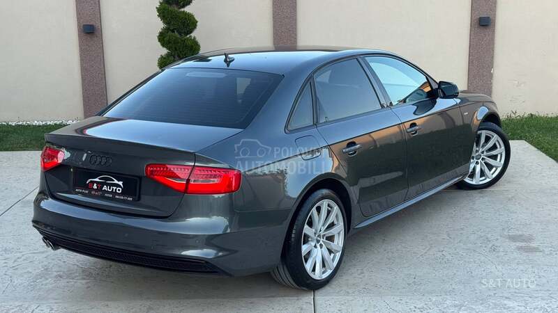 Audi A4 2.0TDI/SLINE/LED/NAV