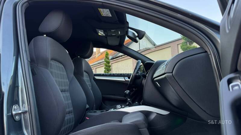 Audi A4 2.0TDI/SLINE/LED/NAV