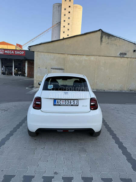 Fiat 500 500e