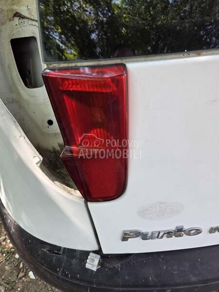 stop lampe na gepek vratima