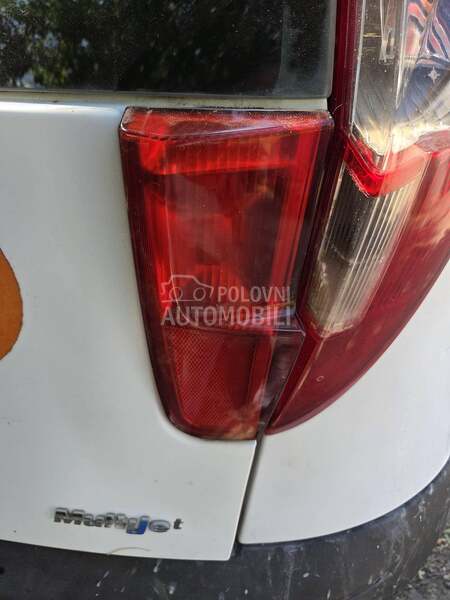 stop lampe na gepek vratima