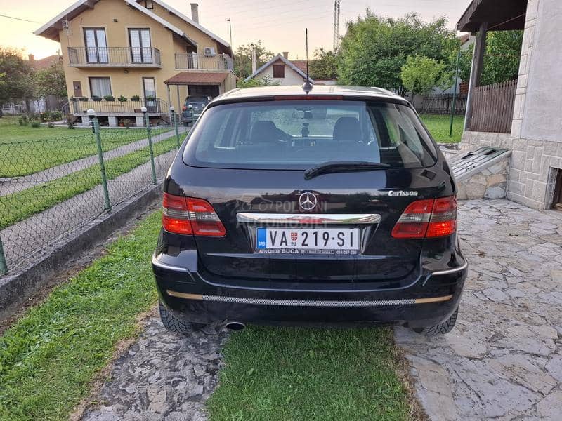 Mercedes Benz B 180 