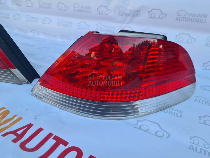 E65 Štop lampe