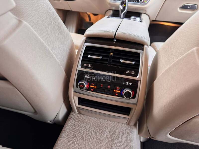 BMW 740 xDrive M paket