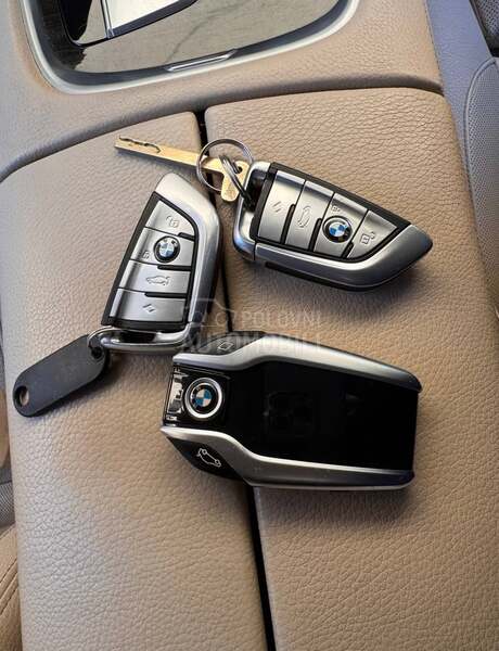 BMW 740 xDrive M paket