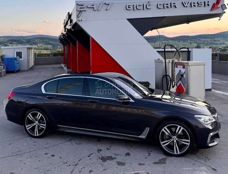 BMW 740 xDrive M paket