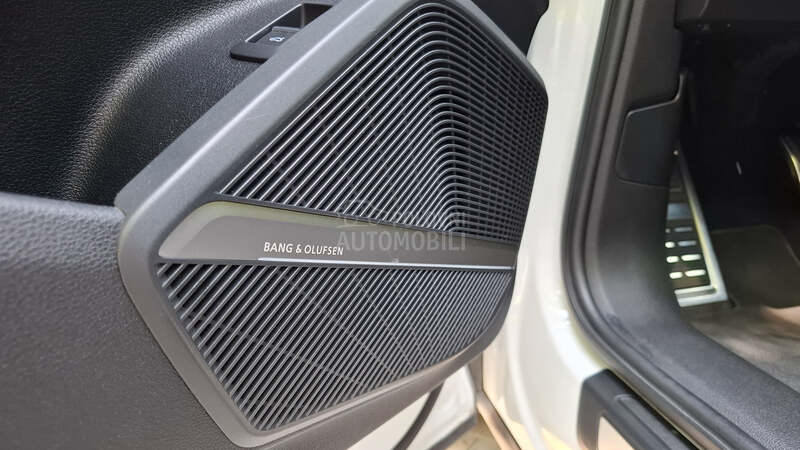Audi Q5 Virtual Matrix