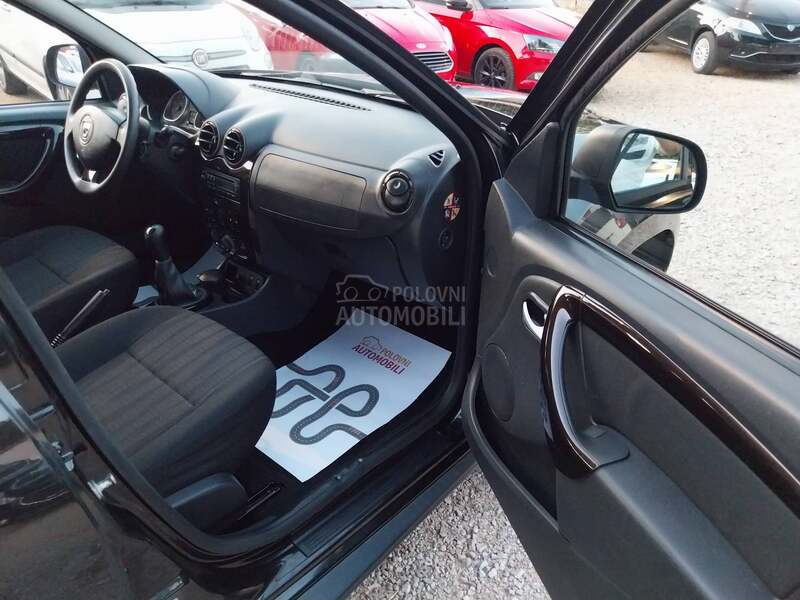 Dacia Duster 1.6 b/g
