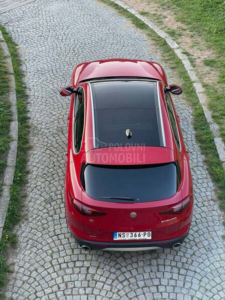 Alfa Romeo Stelvio Super Q4