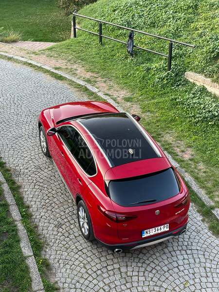 Alfa Romeo Stelvio Super Q4