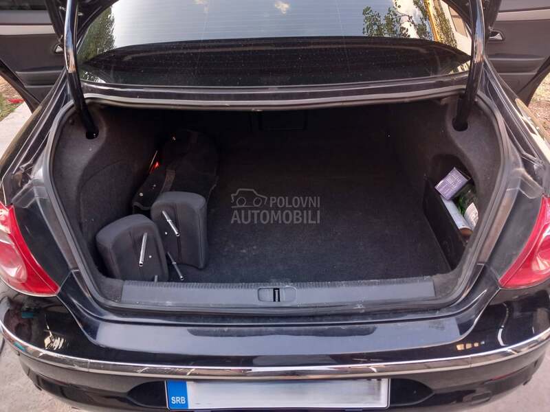 Volkswagen Passat CC 2.0 TDI