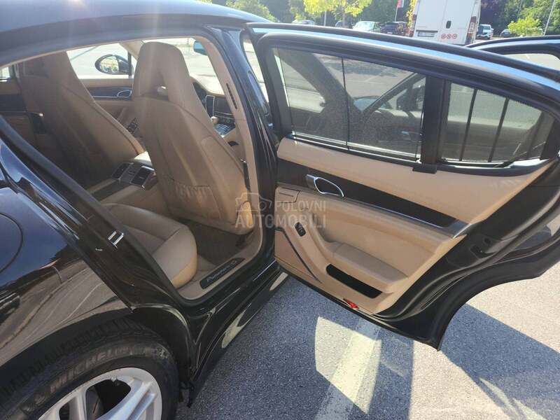 Porsche Panamera V8, 4.8, PDK, Chrono