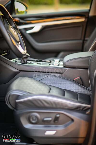 Volkswagen Touareg V6 R-LINE VIRTUAL
