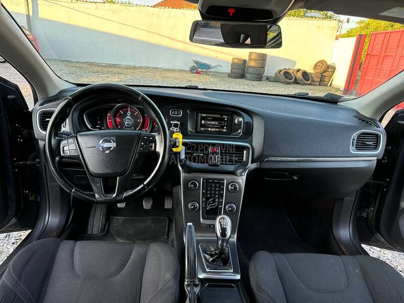 Volvo V40 1.6d cross country