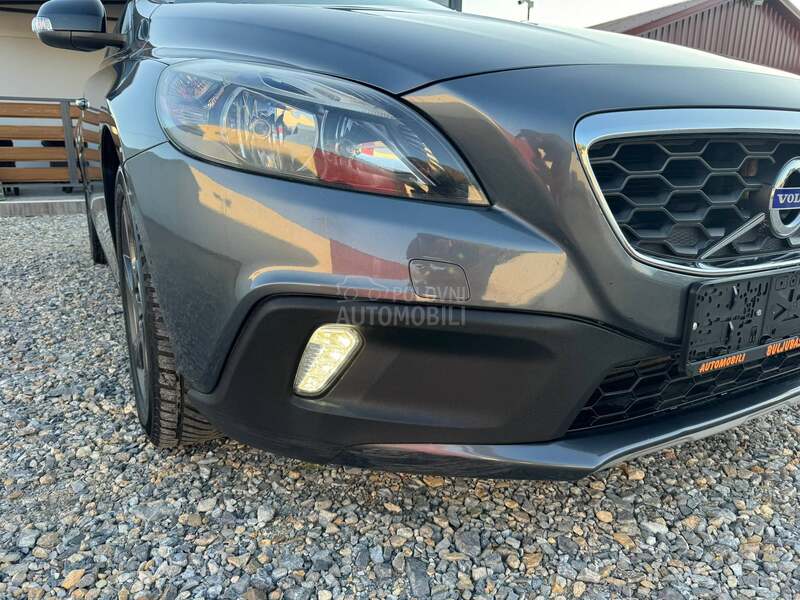Volvo V40 1.6d cross country