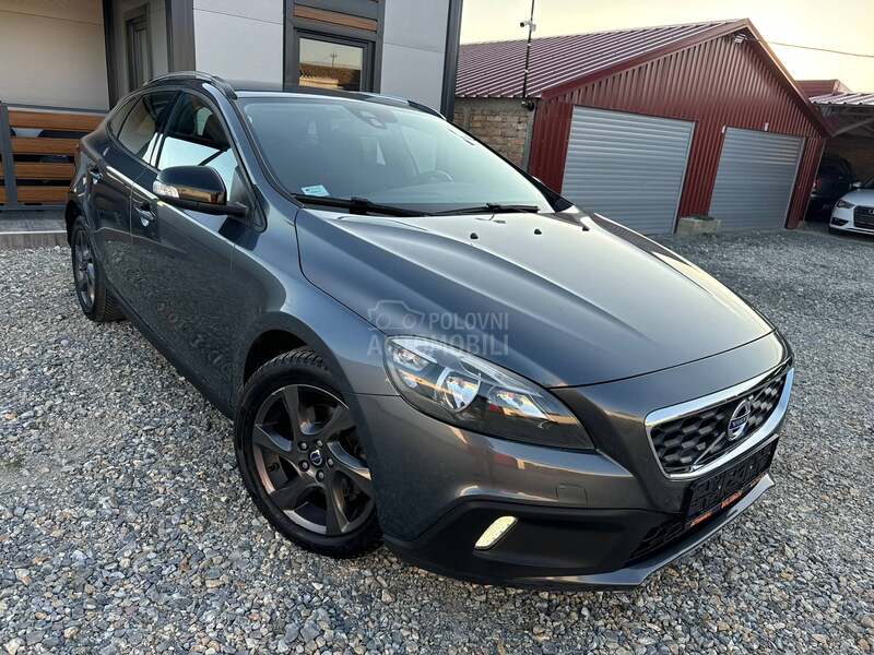 Volvo V40 1.6d cross country