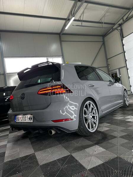 Volkswagen Golf 7 R Line