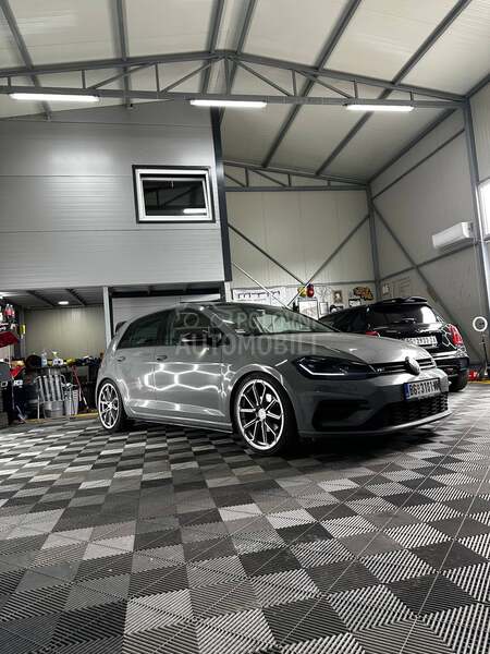 Volkswagen Golf 7 R Line
