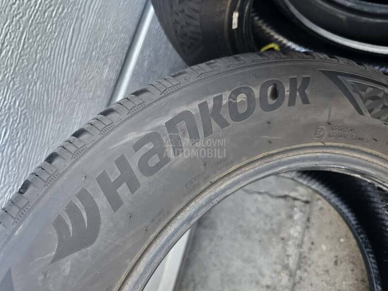 Hankook 205/60 R16 Zimska