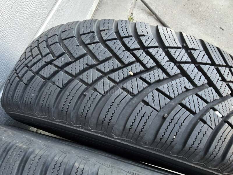 Hankook 205/60 R16 Zimska