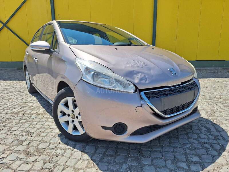 Peugeot 208 ZA TRG.OVCE/T.OP CEN
