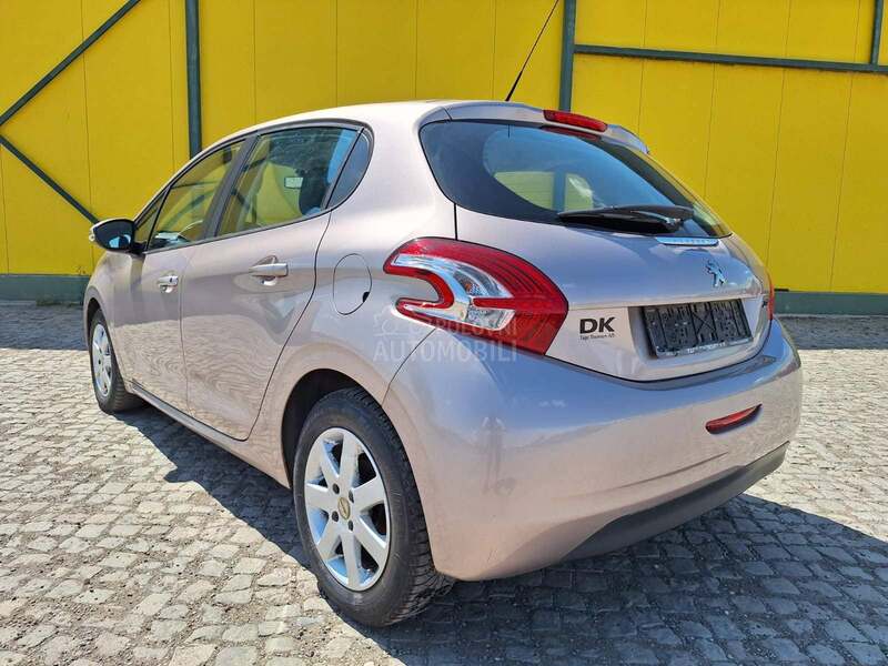 Peugeot 208 ZA TRG.OVCE/T.OP CEN