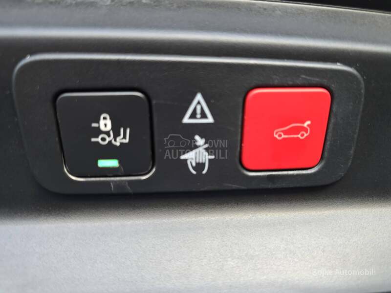 Peugeot 5008 1.5HDI ALLURE