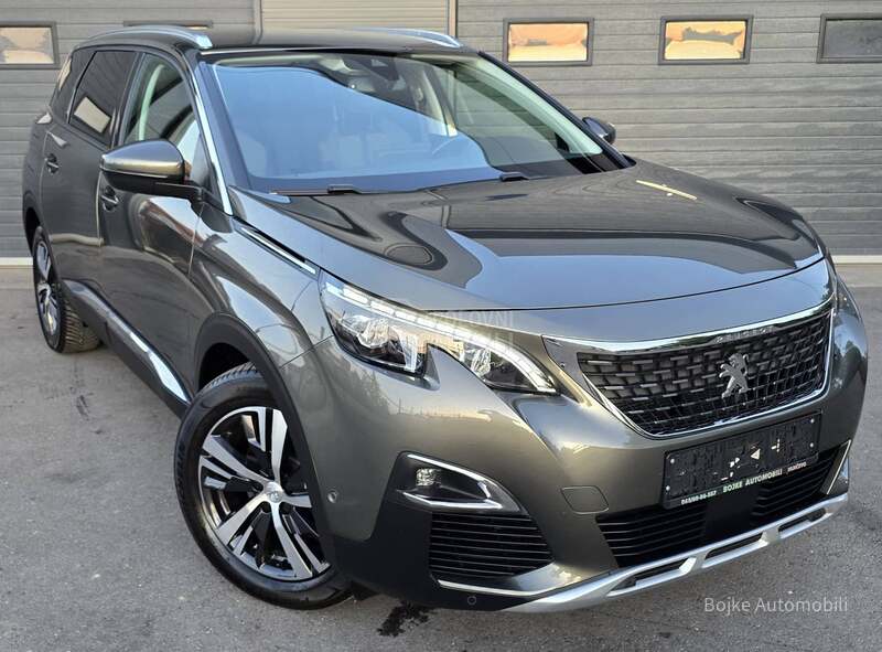 Peugeot 5008 1.5HDI ALLURE