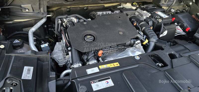 Peugeot 5008 1.5HDI ALLURE