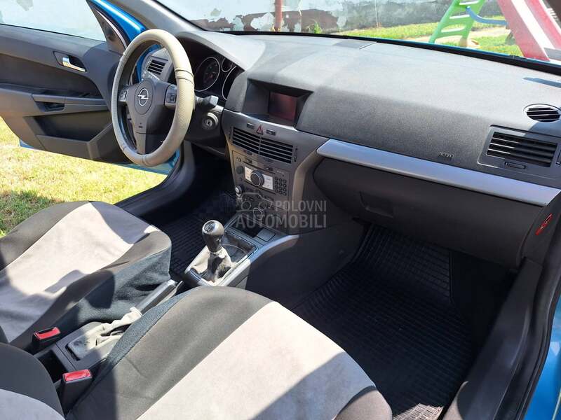Opel Astra H 1.7 cdti
