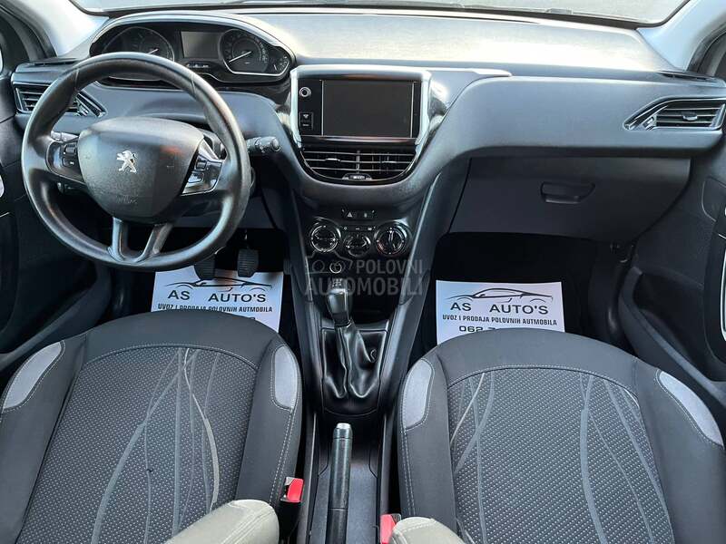 Peugeot 208 1.6HDI N A V I