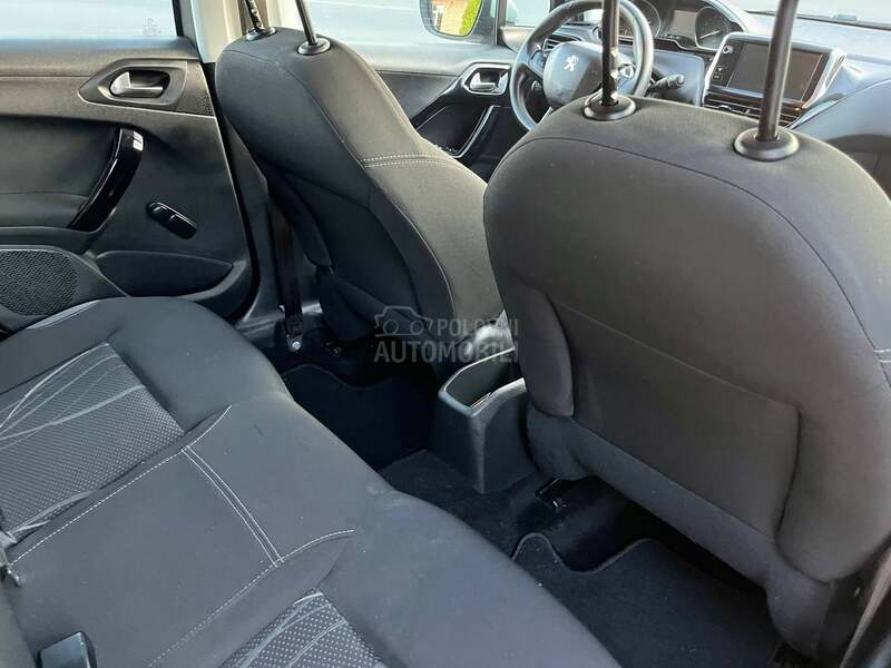 Peugeot 208 1.6HDI N A V I