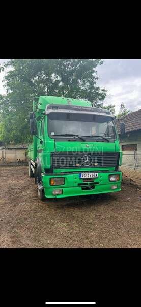Mercedes Benz 1222