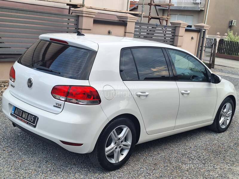 Volkswagen Golf 6 1.6 TDI BLUEMOTION