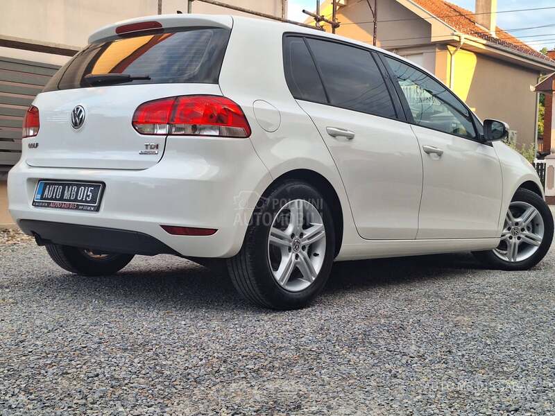 Volkswagen Golf 6 1.6 TDI BLUEMOTION