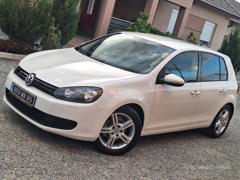 Volkswagen Golf 6 1.6 TDI BLUEMOTION