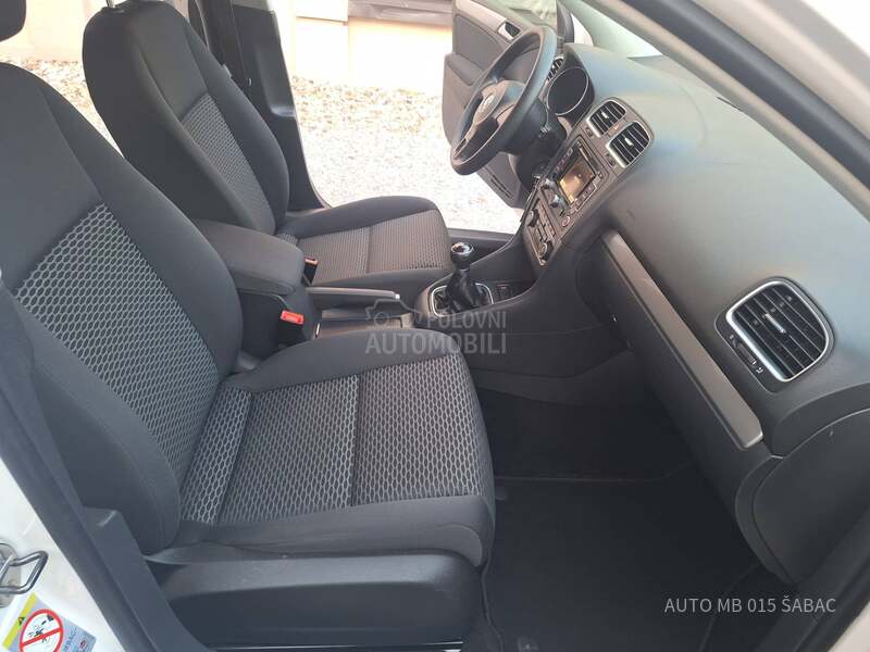 Volkswagen Golf 6 1.6 TDI BLUEMOTION