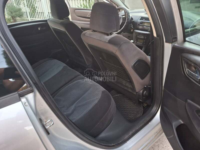 Citroen C4 2006god.