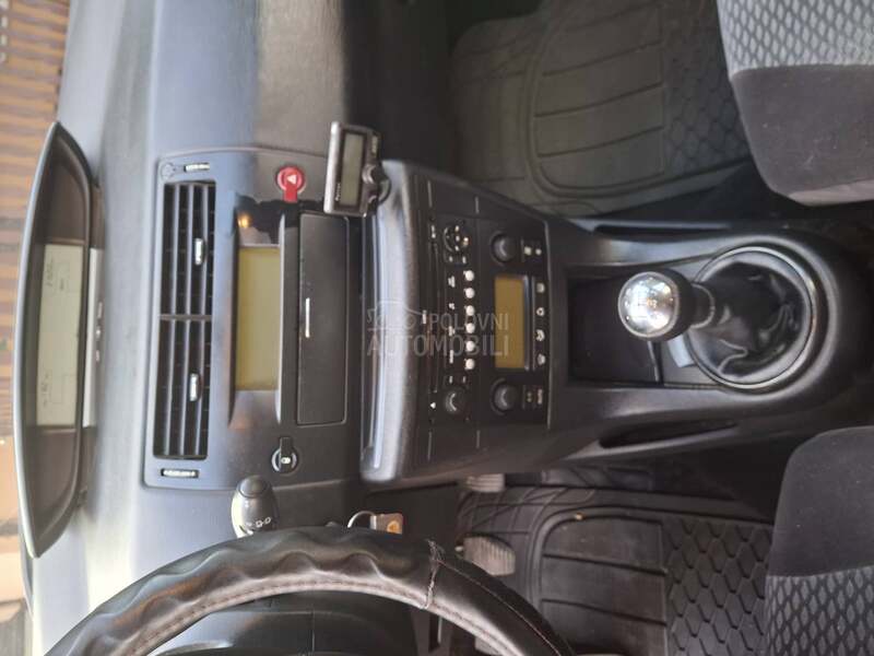 Citroen C4 2006god.