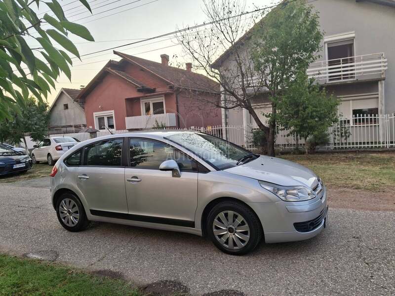 Citroen C4 2006god.