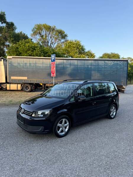 Volkswagen Touran 1.6TDI/F-ULL/0DLIČAN